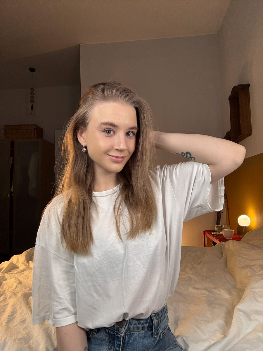 happy Saturday! I’m online in 5 mins😘