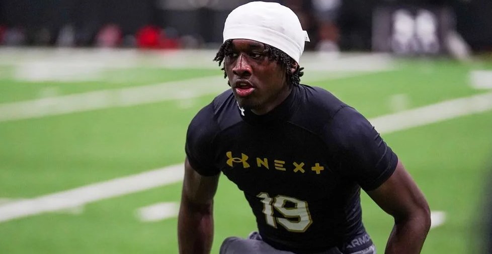 Aidan Sen (@aidansen123) on Twitter photo Woodward Academy D.C. <a href="/Davis33Coach/">CoachRyanDavis33</a> gave me an in-depth insight into how Michigan stands in the recruitment of 4 ⭐️ DB Blake Stewart, who visited Ann Arbor last month
On Blake's visit and thoughts on Michigan:
"He was impressed with the facilities and the coaches! Michigan is Woodward Academy D.C. <a href="/Davis33Coach/">CoachRyanDavis33</a> gave me an in-depth insight into how Michigan stands in the recruitment of 4 ⭐️ DB Blake Stewart, who visited Ann Arbor last month
On Blake's visit and thoughts on Michigan:
"He was impressed with the facilities and the coaches! Michigan is
