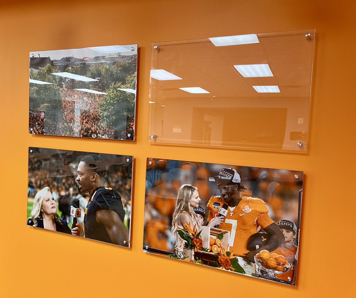 AdamSparks's tweet photo. Guess whose photo used to be here in Tennessee media room. 

Neyland Stadium has been wiped clean. 

It’s sorta remarkable how quickly UT did that throughout stadium, in team store, on videos, etc. https://t.co/OH8zjVpCHP