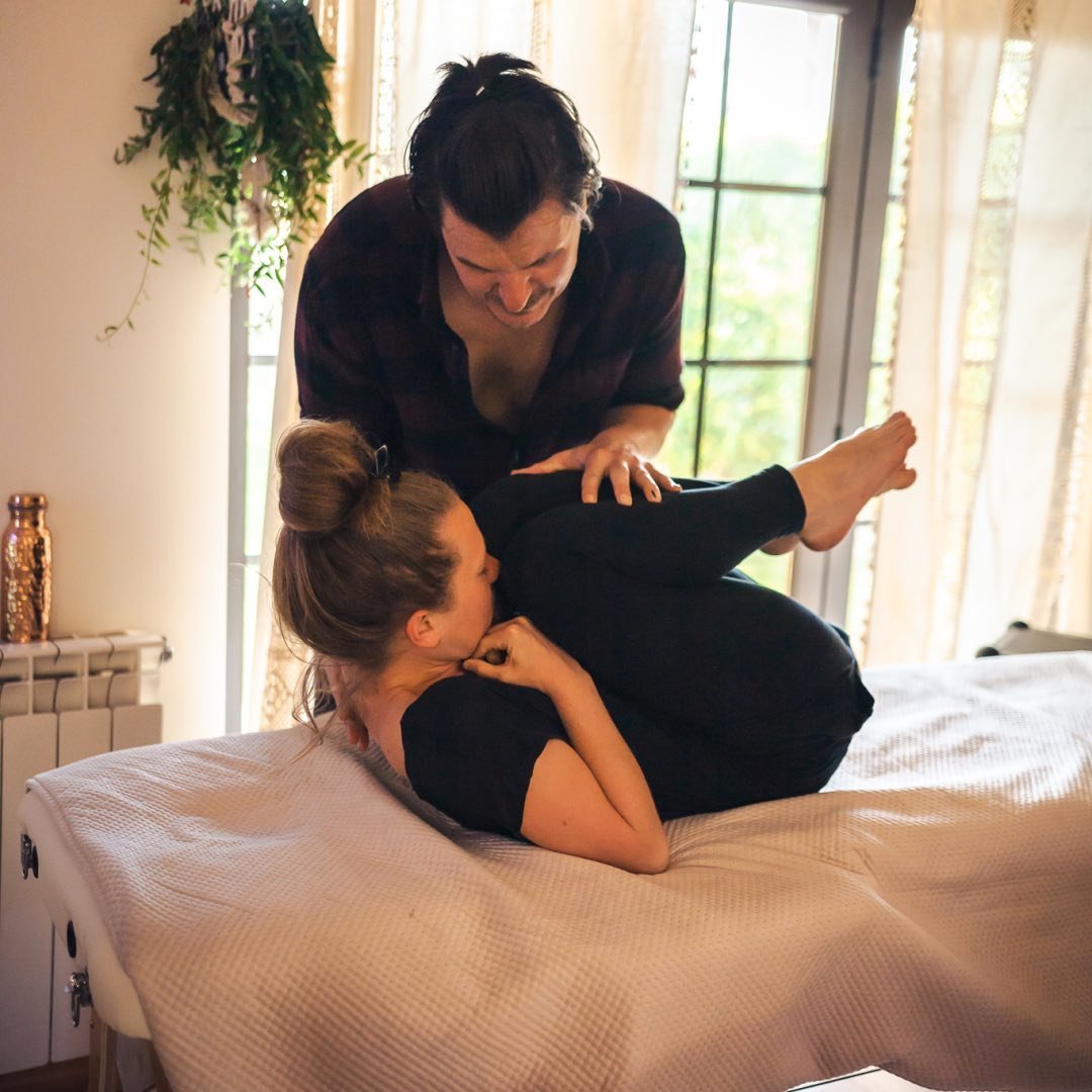 The Yoga Expo LA 2025 Exhibitor Spotlight! A Place to Land Somatics @aplacetolandsomatics  instagram.com/p/DIXWcTFxrjK/…