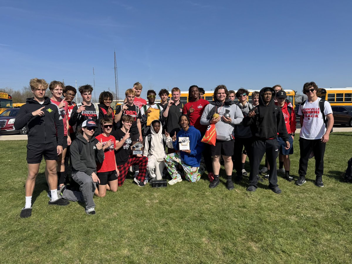 Nolan McCue (@coach_mccue) on Twitter photo Congrats to the Yorkville Boys Track Team who took home a pair of 1st place team trophies today on Varsity and JV at the LP Cavalier Classic! Great start to our outdoor season. <a href="/YHSAthletics115/">Yorkville Foxes</a> <a href="/RunYHS/">Yorkville CC/T&F</a> <a href="/jwelge96/">Joshua Welge</a> Congrats to the Yorkville Boys Track Team who took home a pair of 1st place team trophies today on Varsity and JV at the LP Cavalier Classic! Great start to our outdoor season. <a href="/YHSAthletics115/">Yorkville Foxes</a> <a href="/RunYHS/">Yorkville CC/T&F</a> <a href="/jwelge96/">Joshua Welge</a>