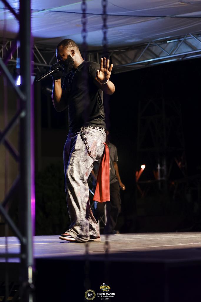 umatlive_'s tweet image. The Stage is Set🔥
Don’t miss the energy!
Artiste Night Kweku Smoke🎶
#Kelvin_Manan_LedAdministration