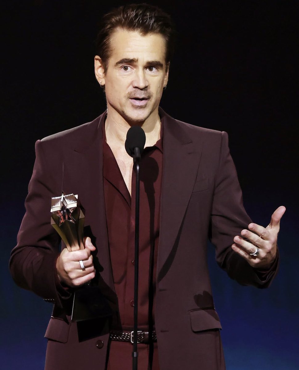 colinfarrell120's tweet photo. winner of the Best Actor in a Limited Series or Movie Made for Television The 30th Annual Critics Choice Awards
#colinfarrell #thepenguin #criticschoice #awards #best #bestactor #photo #photography #actor #irish #handsome #gorgeous #beautiful #hot #cool #smile #happy #sweet #cute #adorable #suit #hair #eyes #eyebrows #style #hollywood #celebrity #instagood