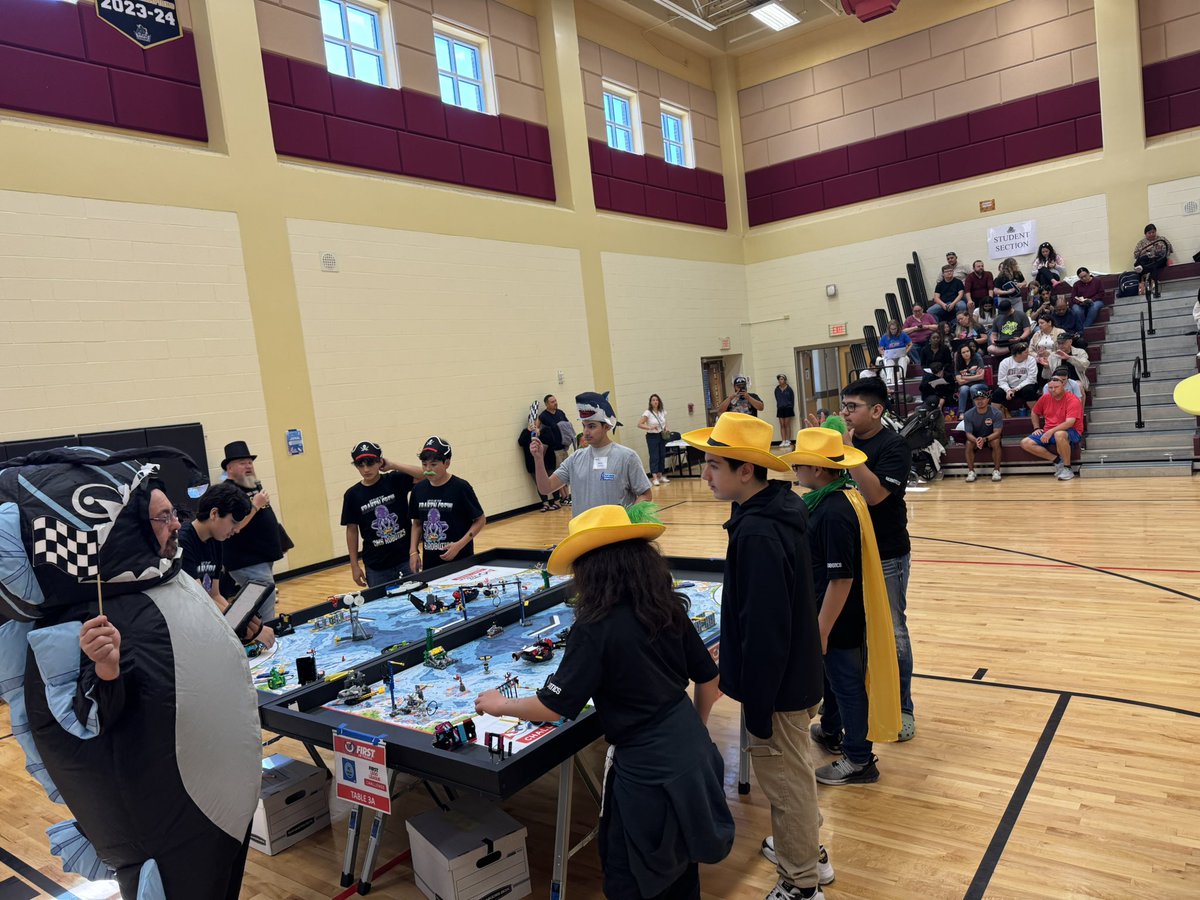 Sci_Estrada's tweet photo. Amazing day at the @nisd Robotics Championship! Congratulations to all teams who competed today. Your positive energy was felt throughout the day and put smiles on so many faces. Thank you to all team coaches for your tremendous support throughout the season!  @NISDMSScience https://t.co/B6yNVIxPzB