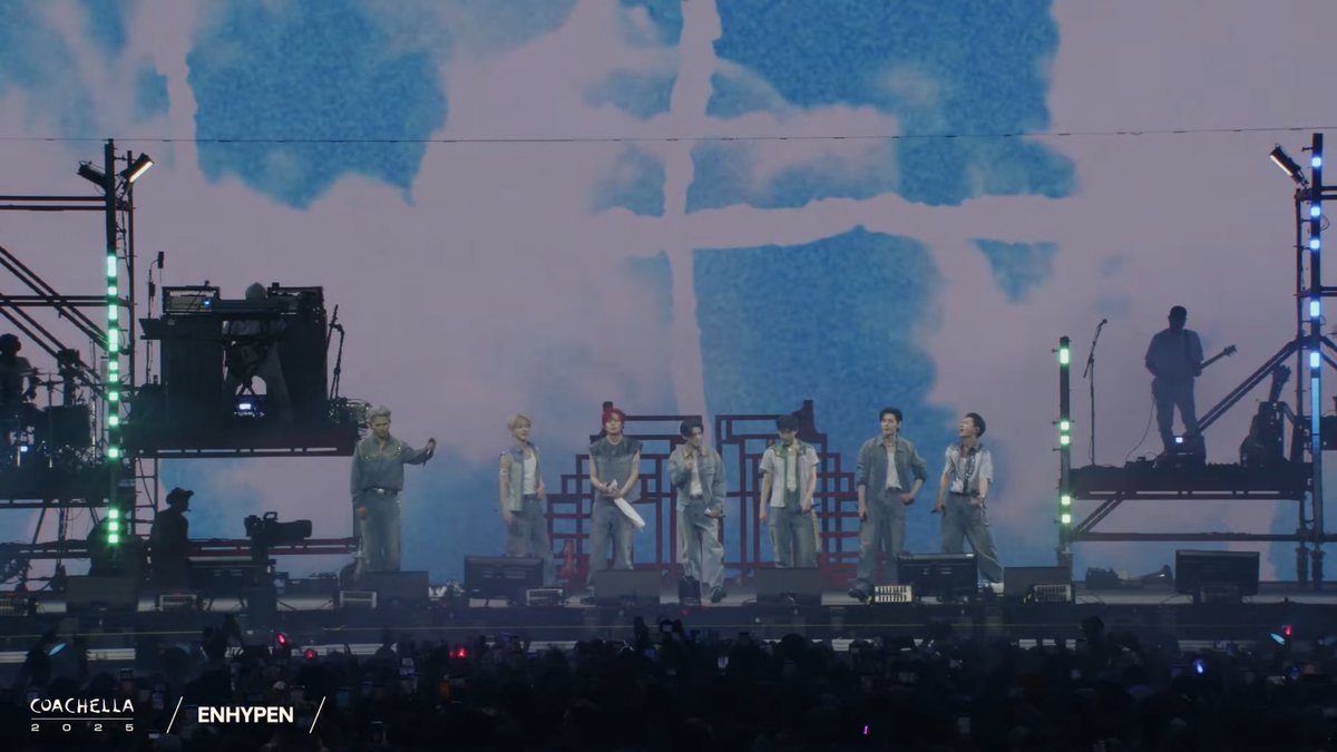 en_tashii's tweet photo. THAT’S HOW YOU DO COACHELLA. THE SONG ARRANGEMENTS, THE CHOREOGRAPHY, THE TRANSITIONS, THE VOCALS, THE VISUALS, THE HYPE, EVERYTHING’S JUST PERFECT. IM SOOO PROUD OF ENHYPEN DAAMMNNNN

VAMPIRES IN THE DESERT
#ENCHELLA #ENHYPEN #COACHELLA2025 https://t.co/tH7NjJiNuC