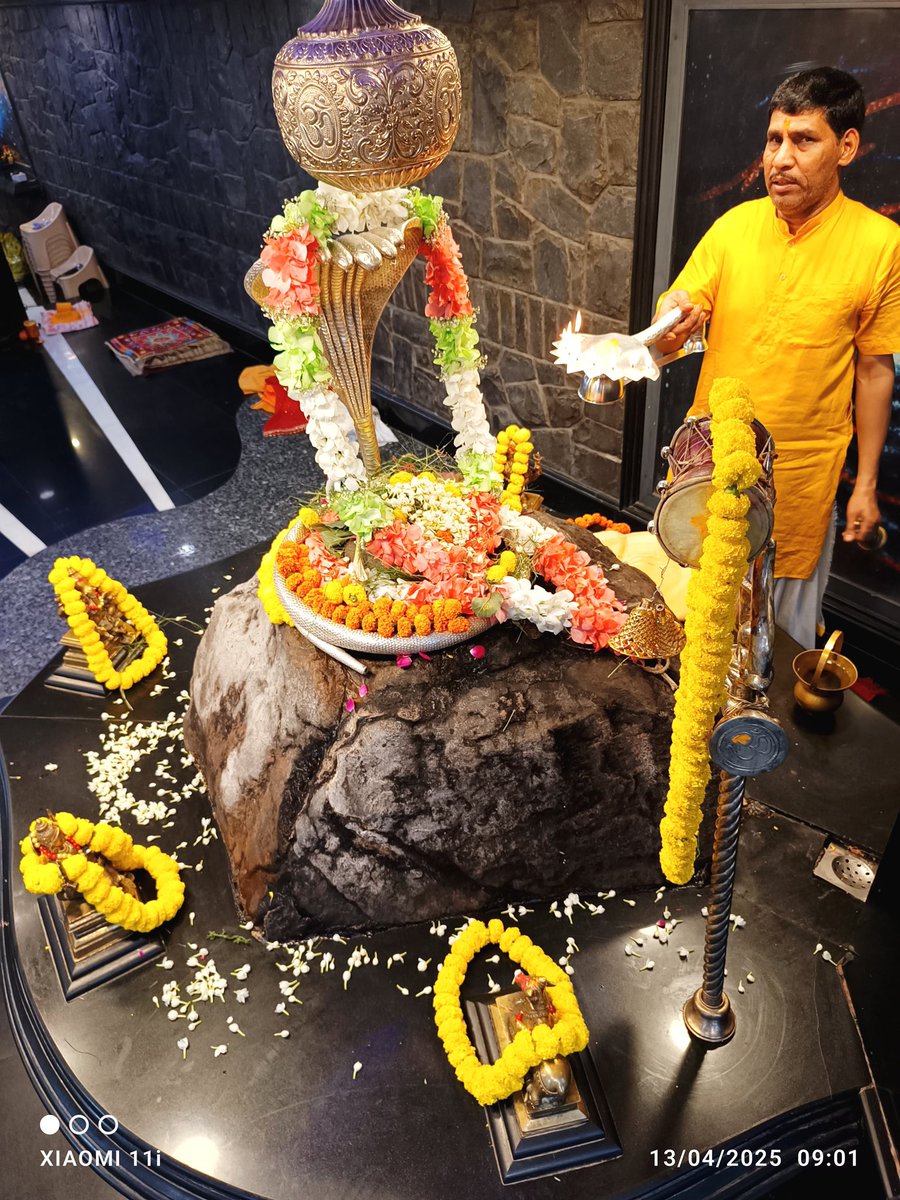 Jhandewala Devi Mandir tweet media