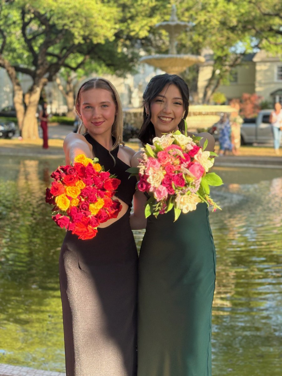 Lucinda Gonzalez (@lucindaatnimitz) on Twitter photo <a href="/IrvingISD/">Irving ISD</a> Prom 2025 #BestiesSinceKinder <a href="/TravisMSBobcats/">Travis Bobcats</a> <a href="/coachfarrar/">Kevin Farrar</a> <a href="/ngonzalezperez/">Norma Gonzalez-Perez</a> <a href="/ES_Farine/">Farine Elementary</a> <a href="/IrvingISD/">Irving ISD</a> Prom 2025 #BestiesSinceKinder <a href="/TravisMSBobcats/">Travis Bobcats</a> <a href="/coachfarrar/">Kevin Farrar</a> <a href="/ngonzalezperez/">Norma Gonzalez-Perez</a> <a href="/ES_Farine/">Farine Elementary</a>
