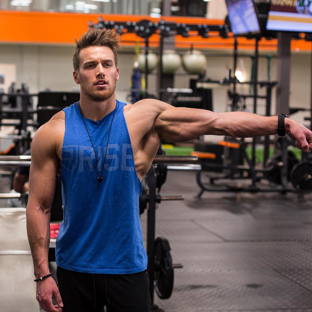 TuringBoys's tweet photo. Marc Fitt in blue
#cutoffshirt #cutofftee #muscleshirt #muscular #MarcFitt #gym #workout #flex #arms #barearms https://t.co/4pqXT3CMcQ