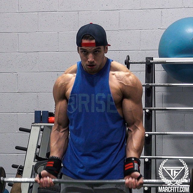 TuringBoys's tweet photo. Marc Fitt in blue
#cutoffshirt #cutofftee #muscleshirt #muscular #MarcFitt #gym #workout #flex #arms #barearms https://t.co/4pqXT3CMcQ