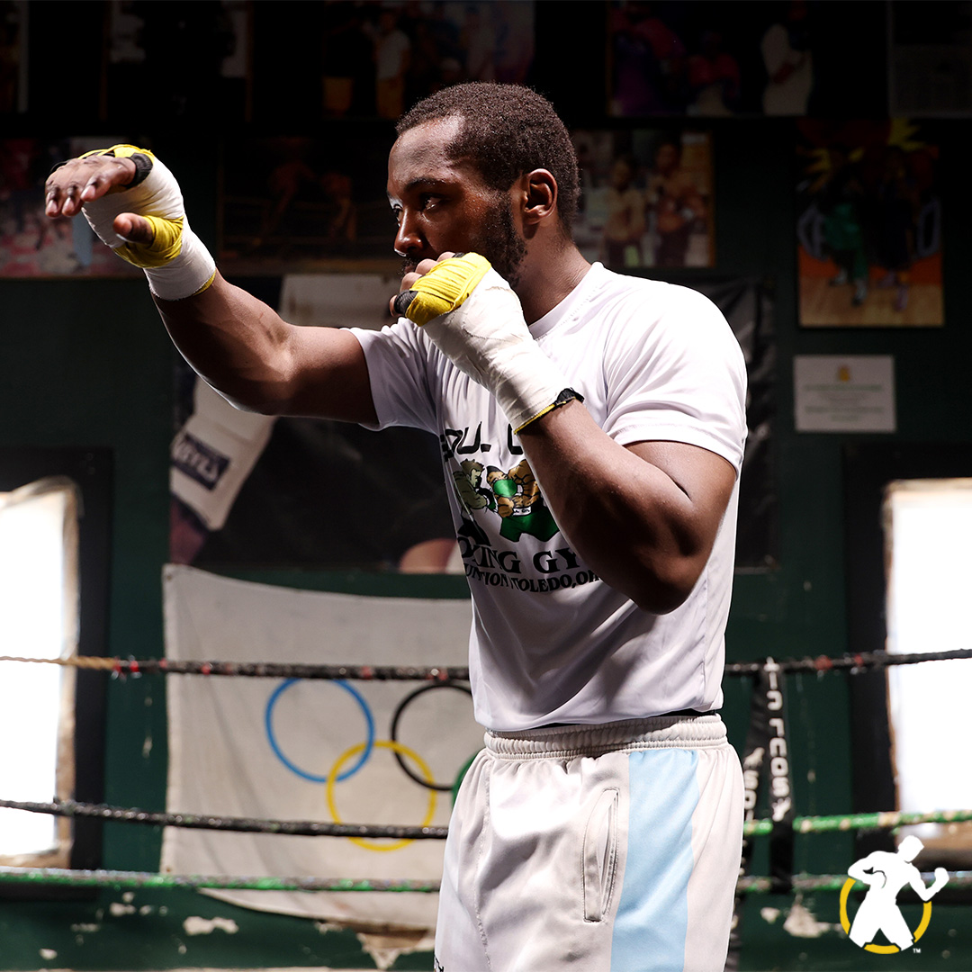 The 𝒄𝒂𝒍𝒎 before the (𝒇𝒊𝒈𝒉𝒕 𝒘𝒆𝒆𝒌) storm ⚡

Watch the action 𝐋𝐈𝐕𝐄 in Oceanside, CA at Frontwave Arena 👀
🎟️: bit.ly/42bt7FT

#FundoraBadillo | #ConwellGarcia | LIVE on DAZN April 19