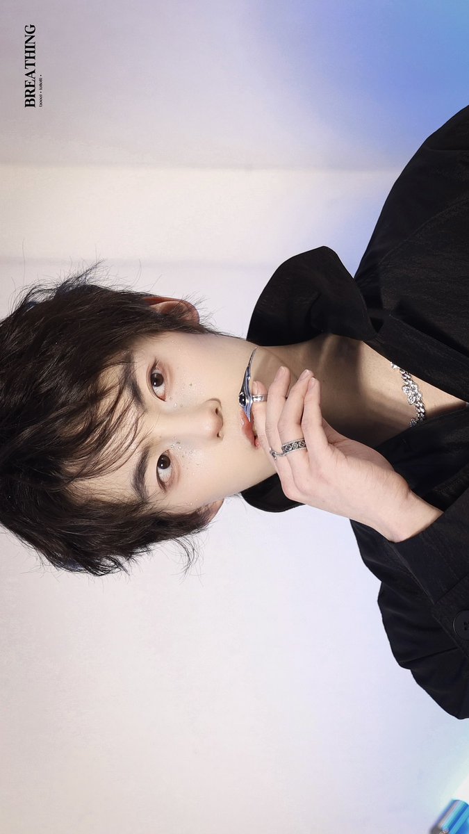 250412 CHENGDU 晶融汇
RONG融3.0·2025 S/S FASHION SHOW

反差感🩶🖤

#何禧龙 #HEXILONG #허시롱