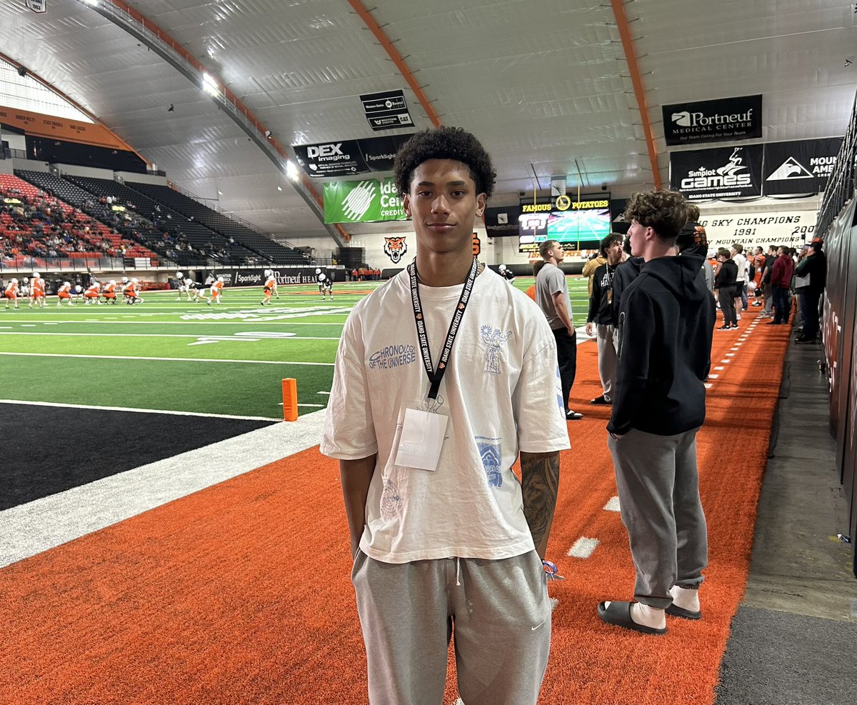 Deshawn Clark (@deshawn_clark02) on Twitter photo Thanks again <a href="/gnduff/">Grant Duff</a> for the Jr. Day invite. It was great seeing <a href="/BengalGridiron/">Idaho State Football</a> Spring game and meeting all the coaches. Thanks again <a href="/gnduff/">Grant Duff</a> for the Jr. Day invite. It was great seeing <a href="/BengalGridiron/">Idaho State Football</a> Spring game and meeting all the coaches.