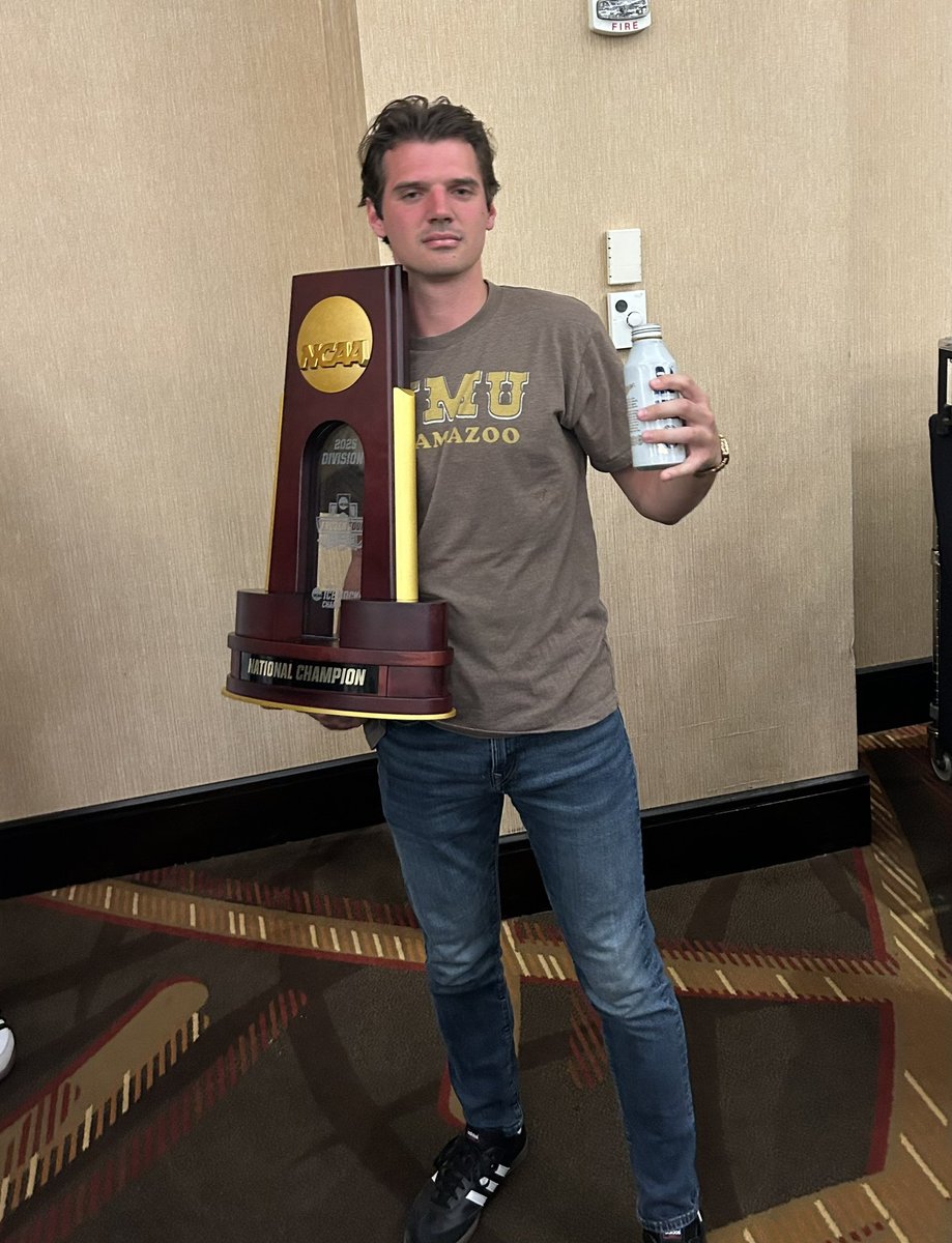 GfedGoCrazy's tweet photo. We’ll take it https://t.co/iRibco3Rs1