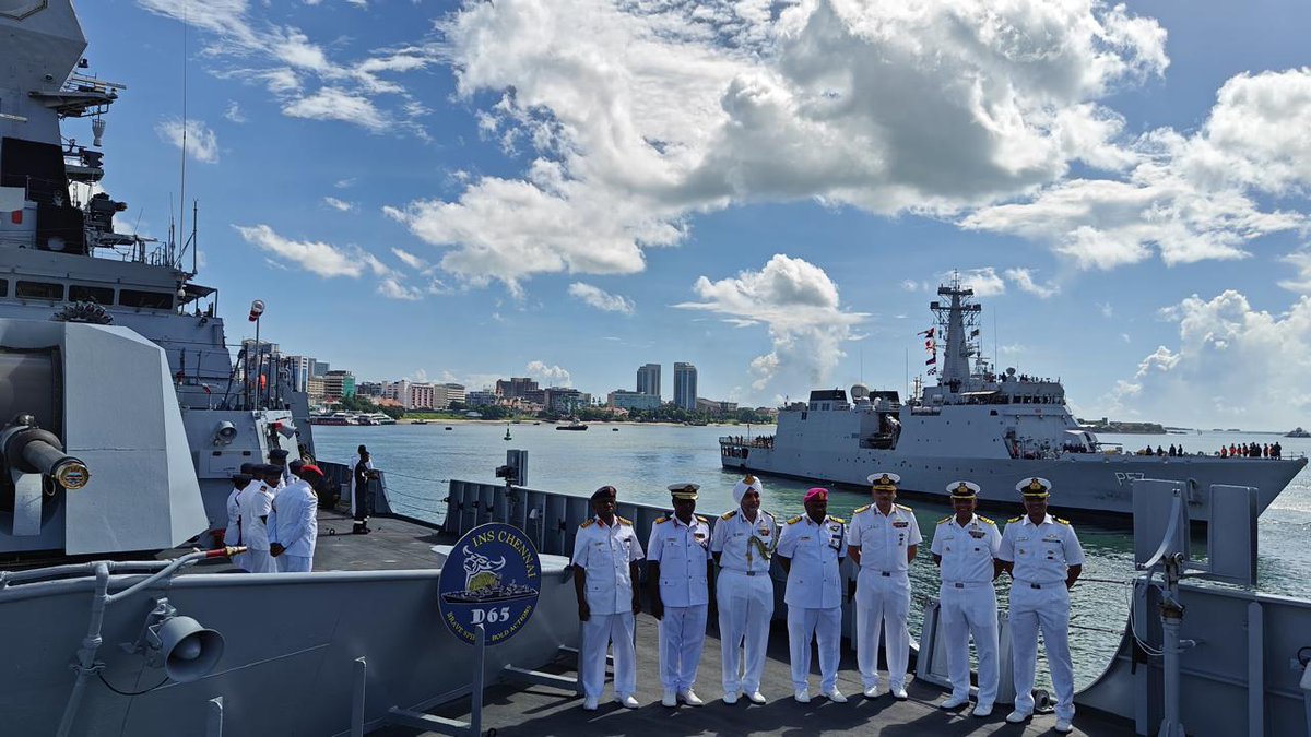 indiannavy's tweet photo. #INSSunayna sailing as Indian Ocean Ship SAGAR #IOS_SAGAR, made its first port call at Dar-es-Salaam, #Tanzania on #12Apr 25.

RAdm AR Hassan, Chief of Tanzania Navy, accompanied by RAdm Nirbhay Bapna, ACNS (FCI), #IndianNavy, embarked IOS SAGAR & interacted with multi-national crew onboard.

The ship is scheduled to participate in the inaugural event of #AIKEYME 25 on #13Apr 25.

🇮🇳🤝🇹🇿 #BridgesofFriendship

@IndiainTanzania @UbaloziIndia