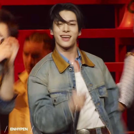 ดูแล้วมีไฟในการมีผัวฝรั่ง