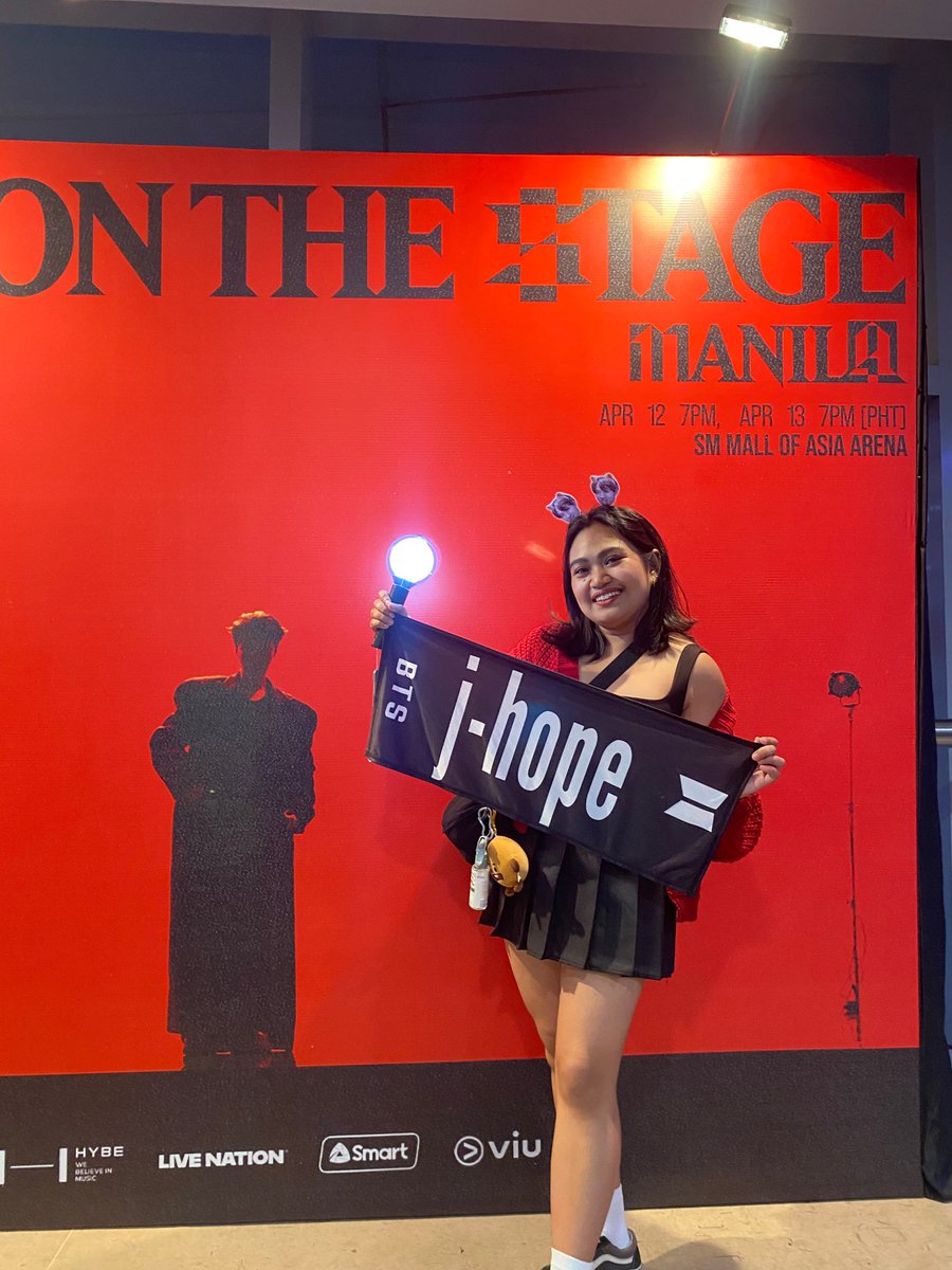 _kimnamjune's tweet photo. My ARMY heart is soooo happy! 😭💜 

#HOPE_ON_THE_STAGE_TOUR_Manila 
#HOPE_ON_THE_STAGE_TOUR_MANILA 
#HOPEfulinManila 
#HOS_TOUR_MANILA https://t.co/pqnIbJBrEE