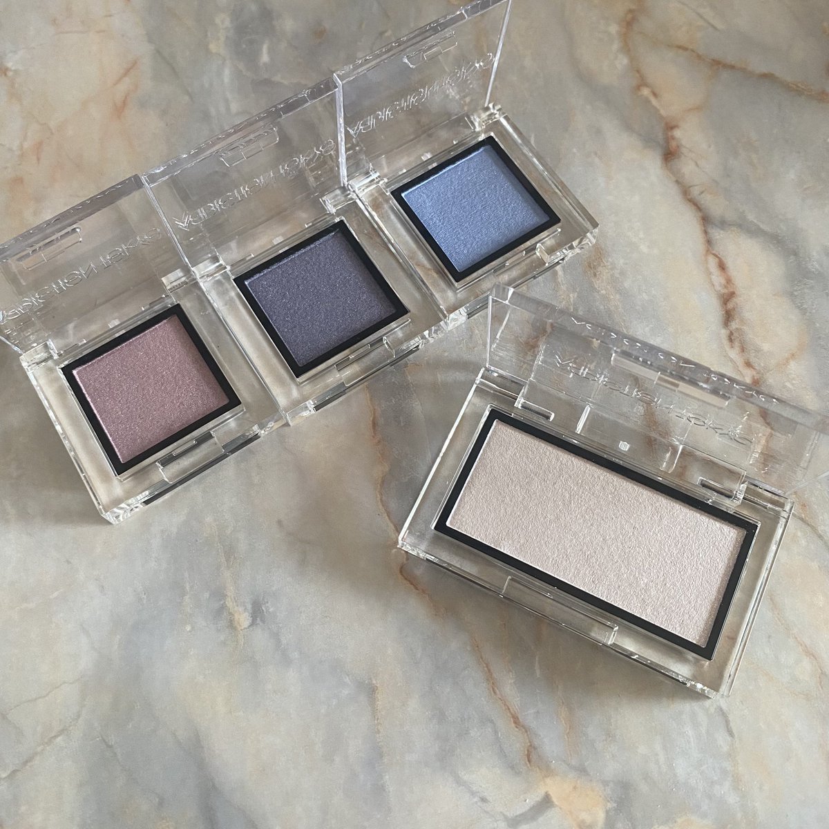 coco__makeup tweet picture