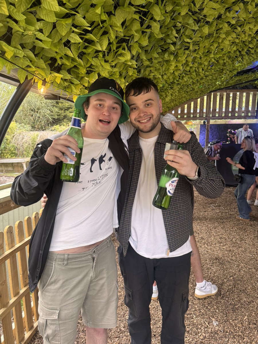 gorg_randle's tweet photo. Met @robert0wfc tonight - no chance of a Sidemen Sunday https://t.co/XVDWzkuecf