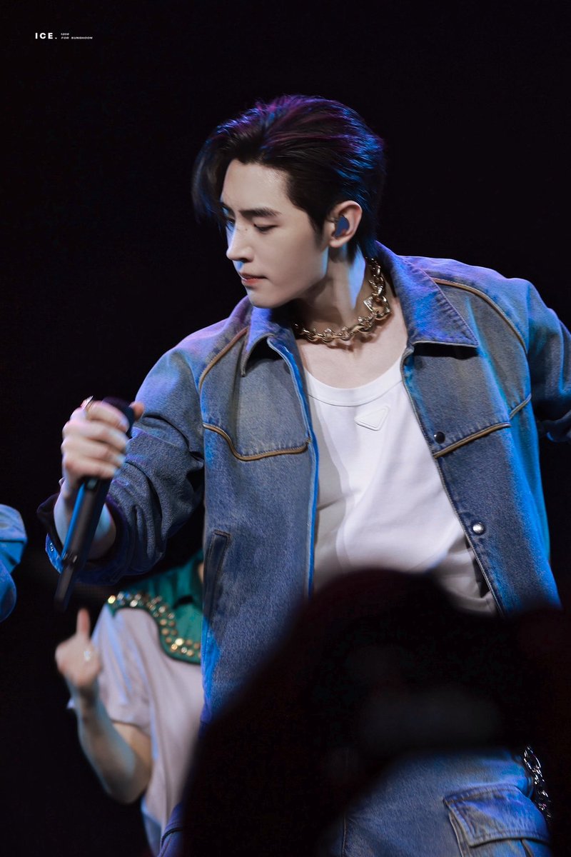 𝑰𝒄𝒆 tweet media