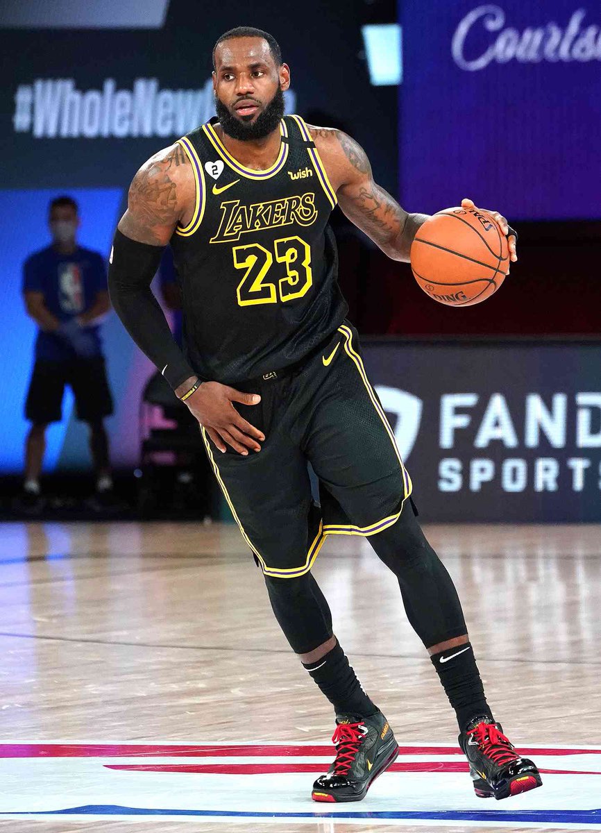 Lane 😶🌫️ tweet media