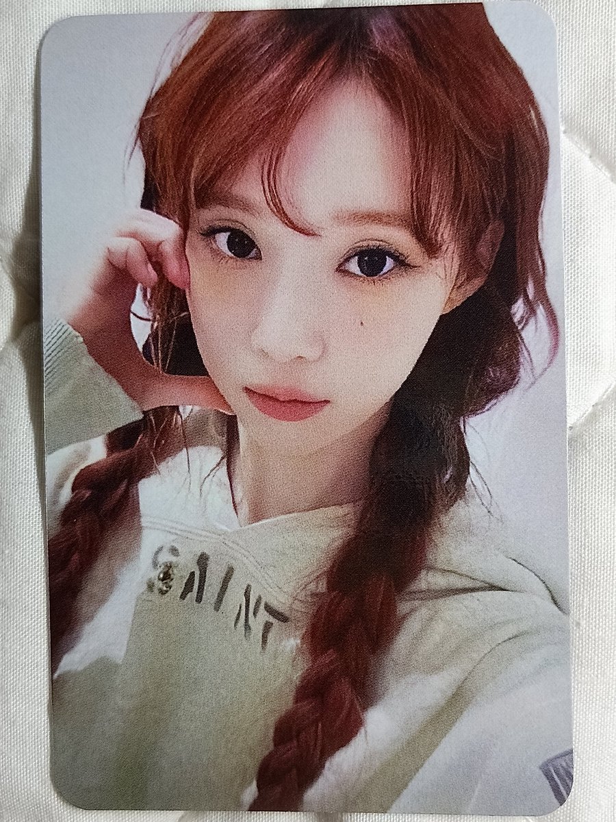 liakwangya's tweet image. wag kayo pumurchase kay winrinabbl / KARINA WINTER sa shapi kasi nagtitinda na siya ng fakes ngayon nakaremini pa