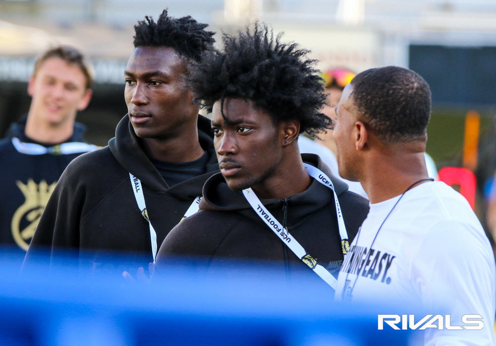 Brandon Helwig (@ucfsports) on Twitter photo 2027 West Broward RB Amos Bradford (<a href="/Amosbrad177/">Amos Bradford</a>), visited UCF on Friday. He has early offers from WVU, Indiana, Miami and South Florida. 2027 West Broward RB Amos Bradford (<a href="/Amosbrad177/">Amos Bradford</a>), visited UCF on Friday. He has early offers from WVU, Indiana, Miami and South Florida.