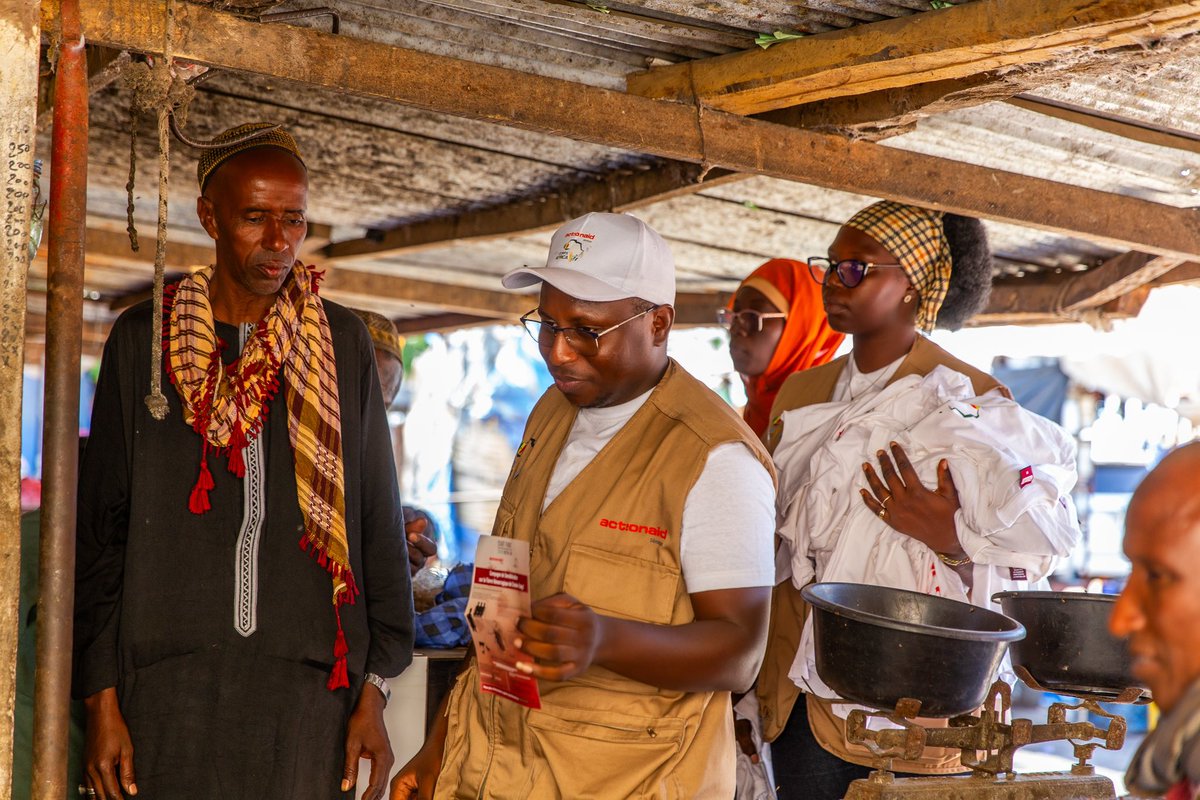 CorpsafricaSen's tweet image. Dans le cadre de la riposte contre la FHCC (Fiévre Hémorragique Crimée Congo) dans la région de Kaffrine, @ActionaidSN et CorpsAfrica/Senegal ont organisé une caravane de sensibilisation à Diamagadio, Nganda et Kaffrine.

#ThisIsCorpsAfrica
@StartNetwork