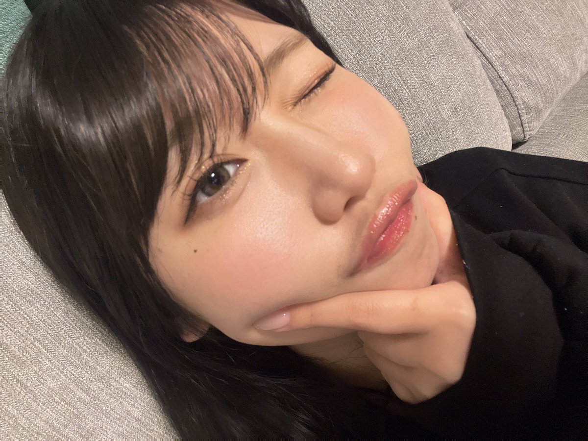 _ffyml's tweet photo. 半年ちょいぶりの暗髪！どうですか！ https://t.co/JIrydUwoz4