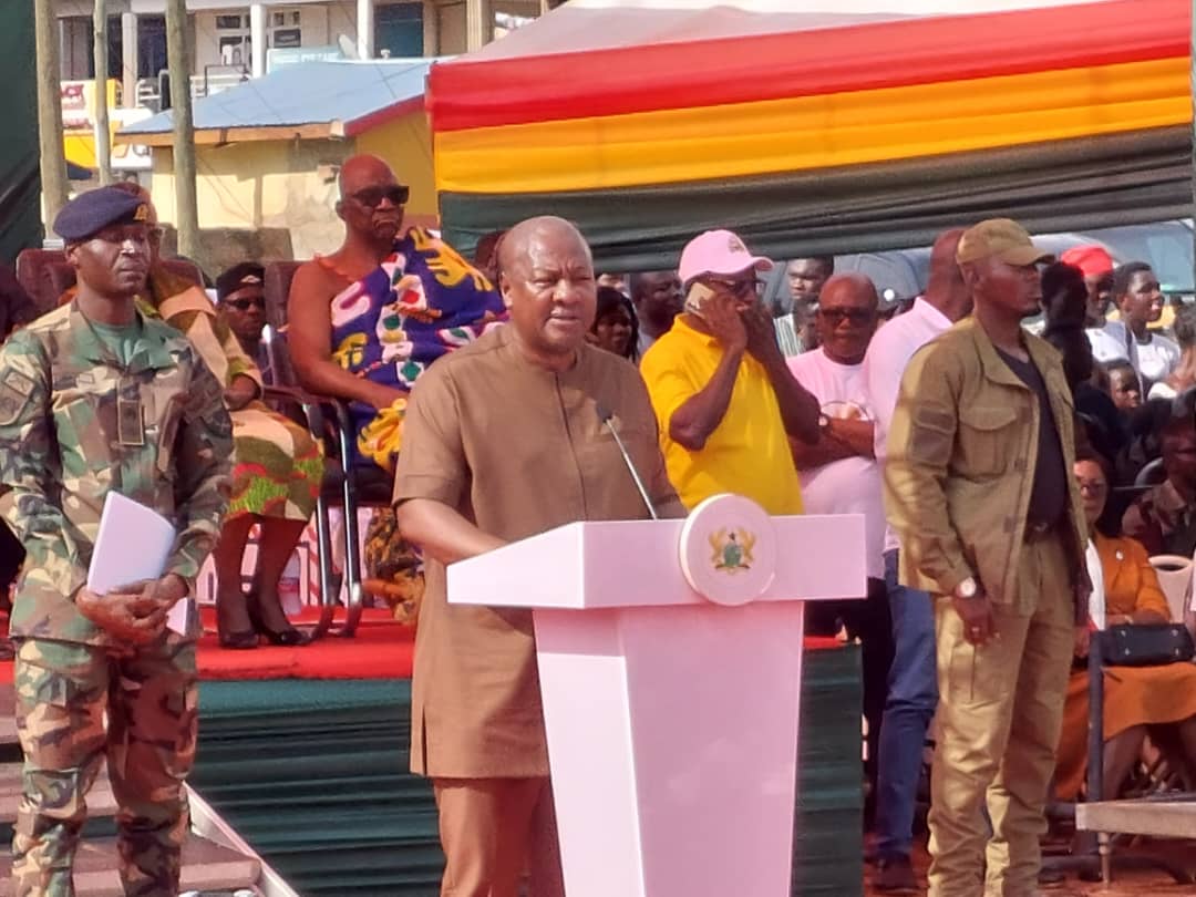 GHANANEWSAGENCY's tweet photo. President John Dramani Mahama has officially launched the "Feed Ghana Programme", the flagship initiative of his government at Techiman in the Bono East Region.
#GhanaNewsAgency #GNA #FeedGhanaProgramme #PresidentMahama https://t.co/6hBP8ANNd8