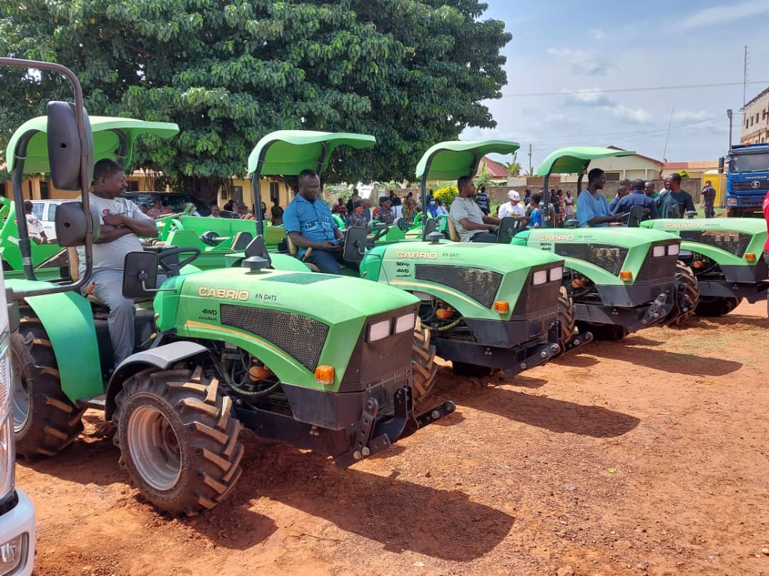 GHANANEWSAGENCY's tweet photo. President John Dramani Mahama has officially launched the "Feed Ghana Programme", the flagship initiative of his government at Techiman in the Bono East Region.
#GhanaNewsAgency #GNA #FeedGhanaProgramme #PresidentMahama https://t.co/6hBP8ANNd8