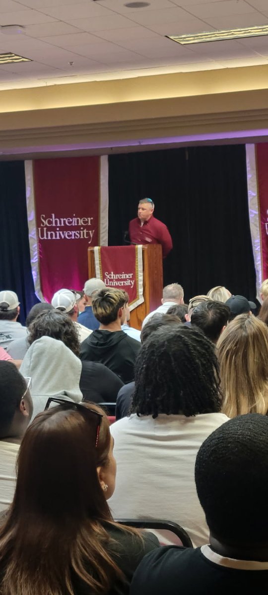 coachkeithallen's tweet photo. Incredible day at @SchreinerU! Over 400 guests joined us as we shared our vision for the future. Energy was high, the Hill Country was shining, and the Mountaineer spirit was strong! #TPW #SchreinerUniversity #MountaineerPride #EnterWithHope https://t.co/66xTiACYC7
