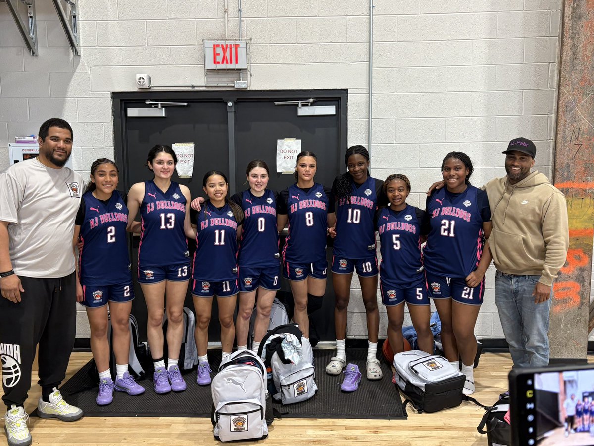 NariahHend0527's tweet photo. 2-0 today @ the @SelectEventsBB Tune Up in Philly. Looking  forward to tomorrow. Excited to play with this group of girls. #defensewingames #grit #determination #tough @NJBulldogsAAU @JrAllStarNJ @JrAllStarBB @NJLadiesHoops @EJayArrow @brolylew @PUMAHoops @PRO16G @PGHNewJersey https://t.co/xfc7TTIMzD