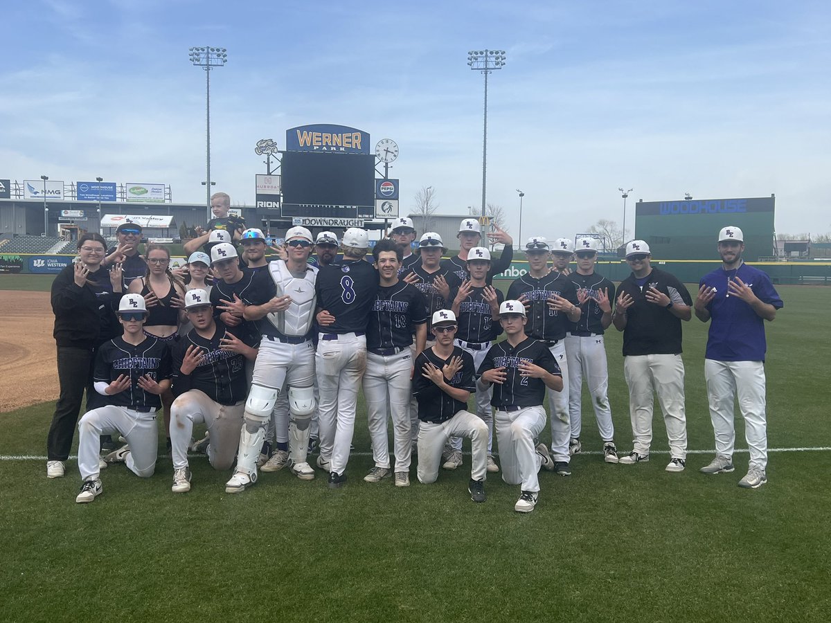 Varsity Result

East 15
Blair 2

Ricky Scarpello 4 IP (W) 2 ER &amp; 3 H 1 2B 
1 3B &amp; 4 RBI
Brody Graham 3 H 1 2B 2 RBI
Ben Shearer 1 H 1 RBI 1 IP 0 R 1 K
Hank Cloyd 2 H 2 RBI
Chris Hedlund 1 H 1 RBI
Tanner Miller 1 H 1 RBI

#TGHT
#22Mentality
#GOP