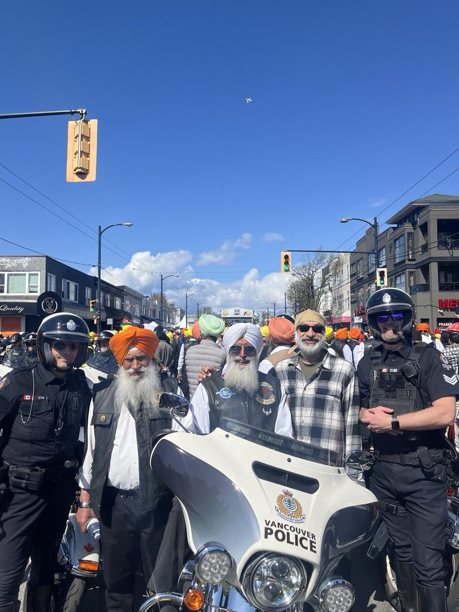 VPDTrafficUnit's tweet photo. Beautiful @CityofVancouver day for Vaisakhi Festival and Parade assisted by Traffic Motors. #HappyVaisakhi2025 #UnityAndTogetherness https://t.co/NpjzxbyVV6