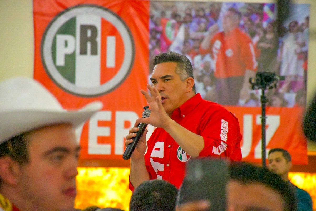 En el PRI, la verdadera fuerza está en la gente que nunca se detiene, en quienes se levantan cada día con el firme propósito de transformar su comunidad desde el compromiso y la convicción.

Hoy, en Xalapa, junto a las 212 planillas de nuestro estado, reafirmamos que la unidad y