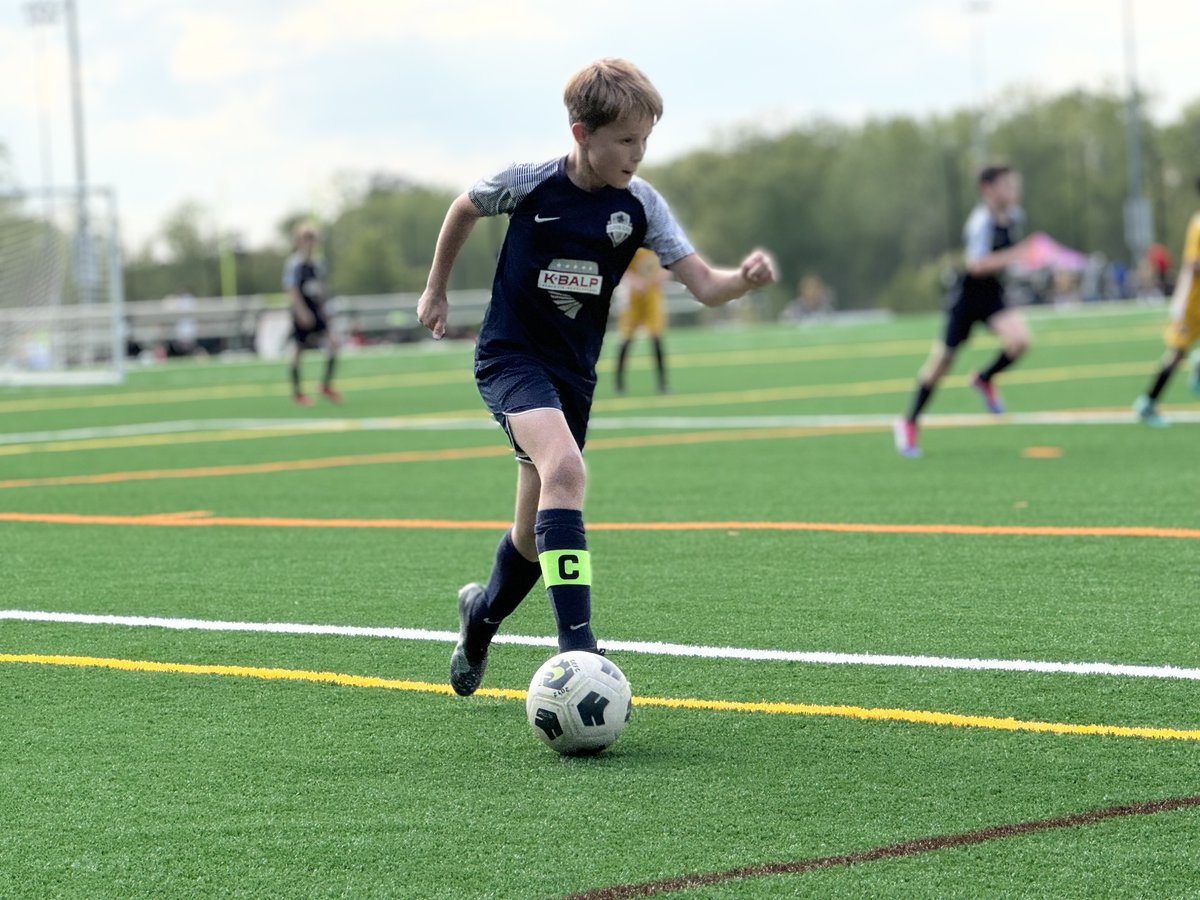cloverelitefc's tweet photo. CEFC 2015 Navy Boys took on 2014 Castely Yellow and came out on top with a 3-1 win! Solid performance from the boys — great energy, great teamwork, and such a fun match to watch. Well done, CEFC! Keep up the amazing work! ⚽️💪🏻🍀 https://t.co/v5bH98Ubbb