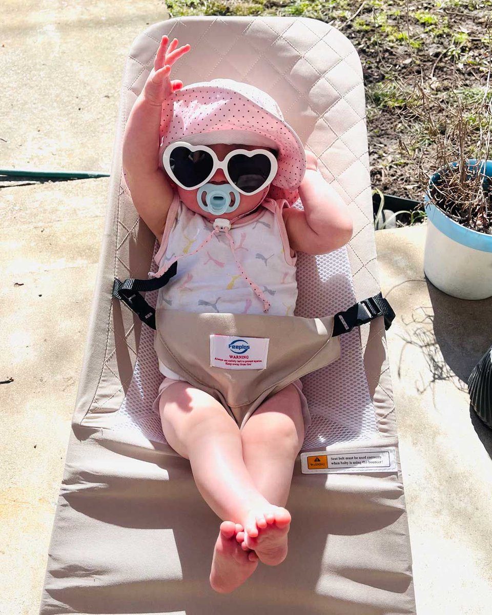 “Charlotte in her pastels soaking up the sun!” 📷 by Courtney Fourkiller, member of Ozarks Electric Cooperative.

#SaturdaySnaps #PastelsAndPetals #OkieSnaps
