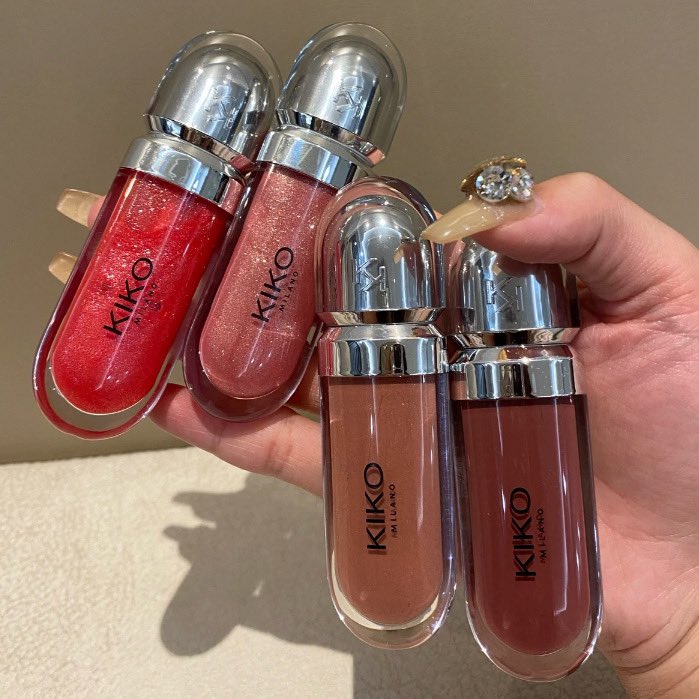 geantt54's tweet photo. Gloss 6.5ml 
Longa duração e não desbota 

Está em promoção 😍

Dê uma olhada em Kiko Lip Gloss 6.5ML /3D Hydra Lipgloss /Water Gloss Hidratante / Longa Duração Não Desbotante por R$17,66 - R$20,99. Compre na Shopee agora! https://t.co/6Kwnug8fDz https://t.co/GEK98Y4q1q