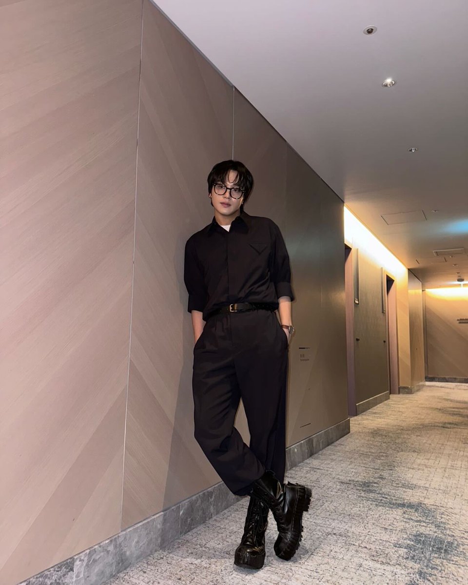 haecful's tweet photo. haechanahceah instagram update📸 https://t.co/Wx1Ku5IlUd