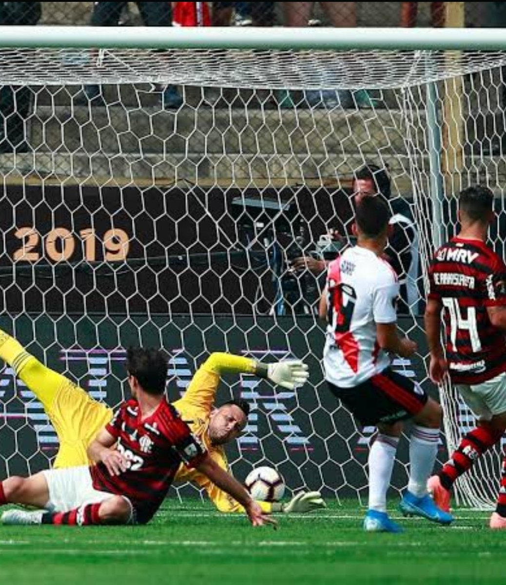 B16caio's tweet image. ⚽ Borré (0x1 - 14')
⚽ Gabriel B. (1x1 - 88')
⚽ Gabriel B. (2x1 - 91')

a maior virada da história do futebol.