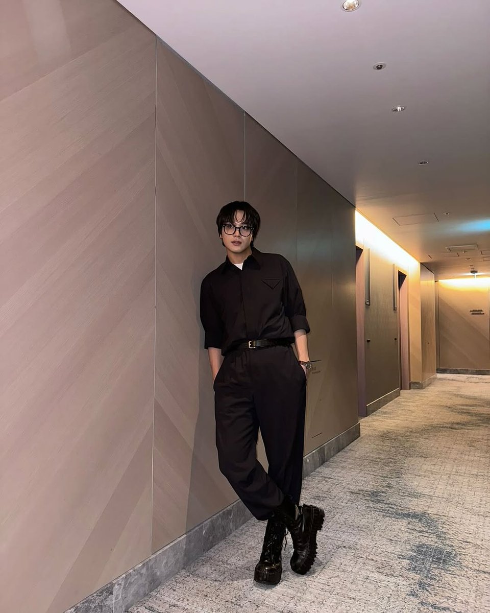 hyutaesft's tweet photo. 250413 #HAECHAN #해찬 ig update

“👓🐻💚”

OH MY GOD LEE HAECHAN DAYUUUUM https://t.co/n3eBNeI08W