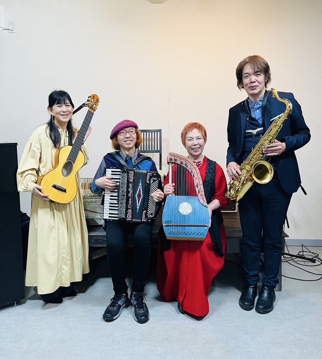 encorewat's tweet photo. #マリアハープ 16周年ライブ、無事終了❗️皆様、ありがとうございました❣️🤗

#MariaHarp 's 16th anniversary live ended successfully❗️Thank you everyone❣️🤗

#渡辺邦孝 #KunitakaWatanabe  #エスカルゴアラカルト #デスクリムゾン #DeathCrimson #アクション #Action #アンコール音楽工房 https://t.co/WsC3L76MEP