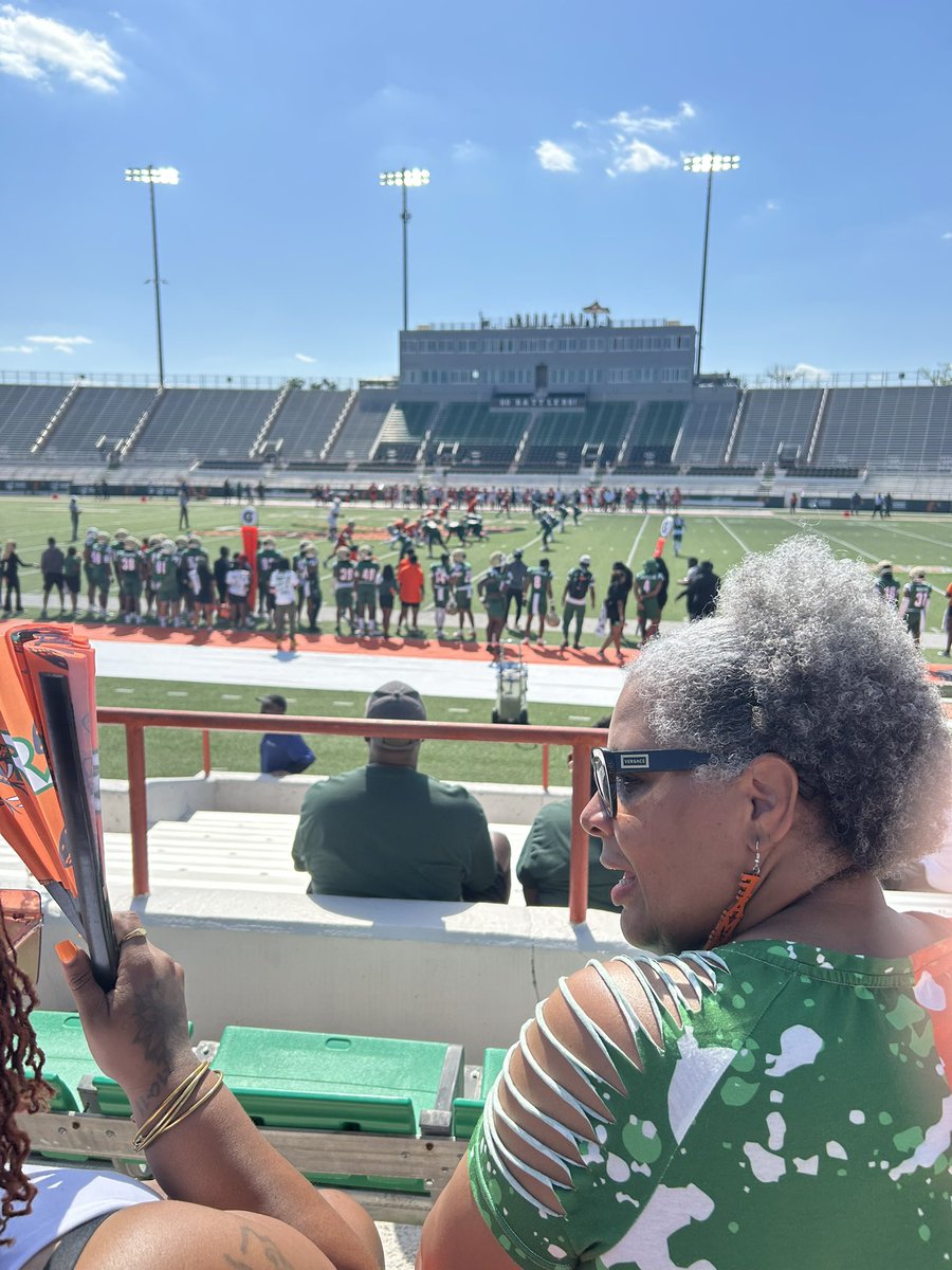 Shakara Darrlyn tweet media