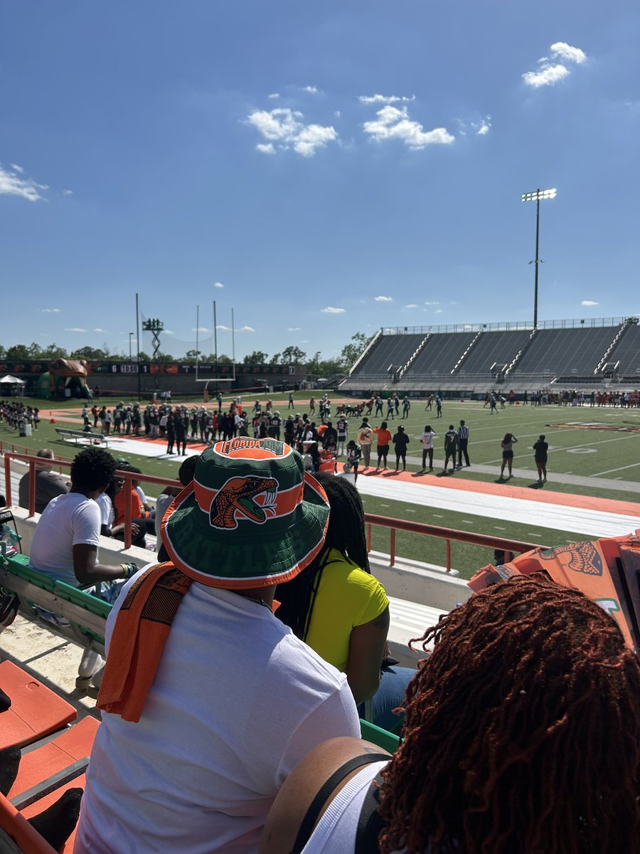 Shakara Darrlyn tweet media