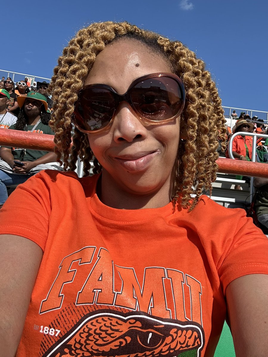 Shakara Darrlyn tweet media