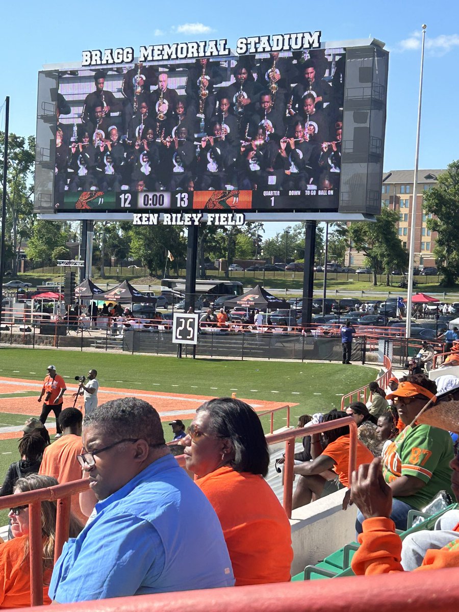 Shakara Darrlyn tweet media