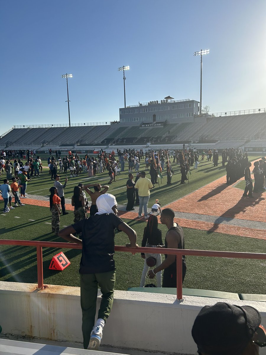 Shakara Darrlyn tweet media