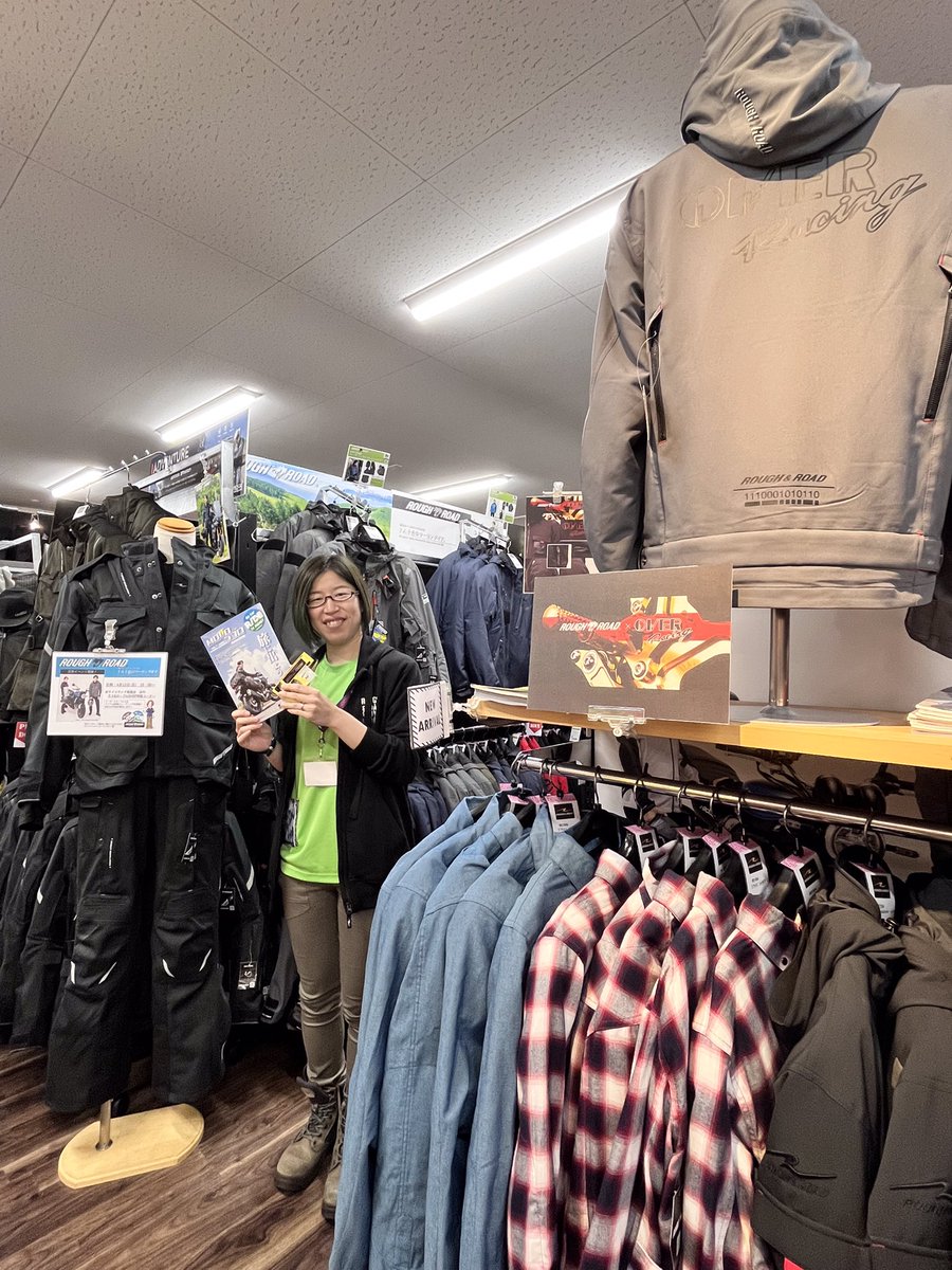 RicoHimeji's tweet image. 【イベント２日目開催中‼️】
絶妙な天気にはなりますが、さまざまなイベント開催中✨
今日ご予約いただけましたら作業は後日でも大丈夫🙆
ご相談だけでも大丈夫👌是非ご来店下さい👍
#BEET #XAM #古河バッテリー #ピレリ #SHOEI   #ラフアンドロード #マフラー #スプロケット #バッテリー #ヘルメット