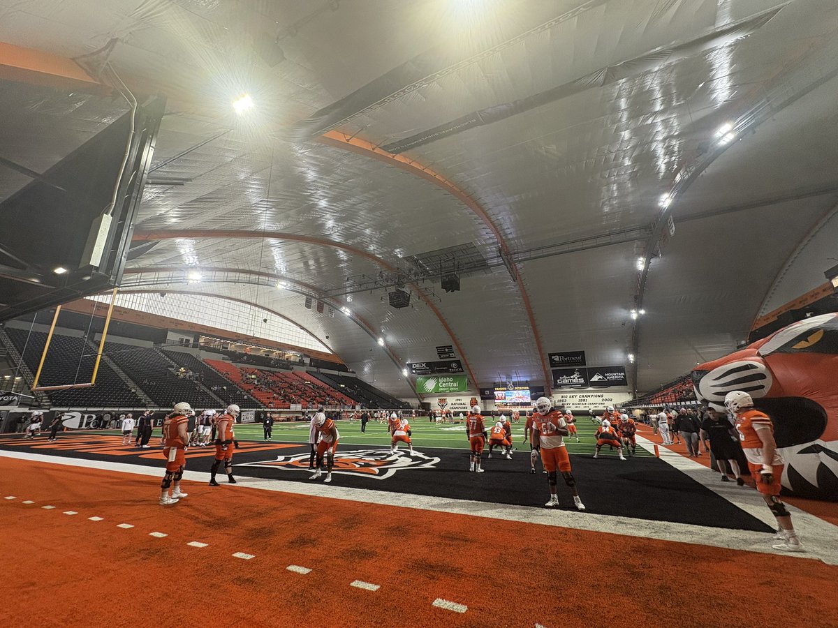 Zach Ofisa (@zachofisa) on Twitter photo Had a Great time today at Idaho State Junior day!
Thank you to all the coaches and staff for the amazing tour and insight on their program!!
<a href="/CoachJT_ISU/">Coach Jake Thomas</a> <a href="/CodyHawkins/">Cody Hawkins</a> <a href="/coachaliifua/">Ricky Aliifua</a> <a href="/BengalGridiron/">Idaho State Football</a> <a href="/TheRidgeFBLL/">Mountain Ridge Football</a> <a href="/nick_robins10/">Nick Robins</a> Had a Great time today at Idaho State Junior day!
Thank you to all the coaches and staff for the amazing tour and insight on their program!!
<a href="/CoachJT_ISU/">Coach Jake Thomas</a> <a href="/CodyHawkins/">Cody Hawkins</a> <a href="/coachaliifua/">Ricky Aliifua</a> <a href="/BengalGridiron/">Idaho State Football</a> <a href="/TheRidgeFBLL/">Mountain Ridge Football</a> <a href="/nick_robins10/">Nick Robins</a>