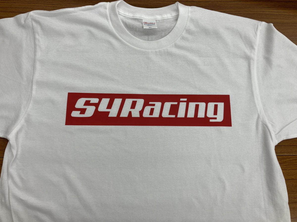 JOYQUEST222's tweet photo. 就労支援A型JOYQUESTです！
今回はオリジナ���Tシャツで追加注文頂きました！
こちらはプリントではなくカッティングシートを圧着させて作る物になっており、スタッフTシャツなどにオススメ���す！
#就労支援A型
#オリジナルTシャツ
#カッティングシート
#S4Racing https://t.co/sGGc4WDFke